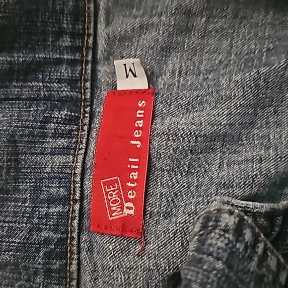 Cropped denim jacket size Medium - Picture 4 of 4